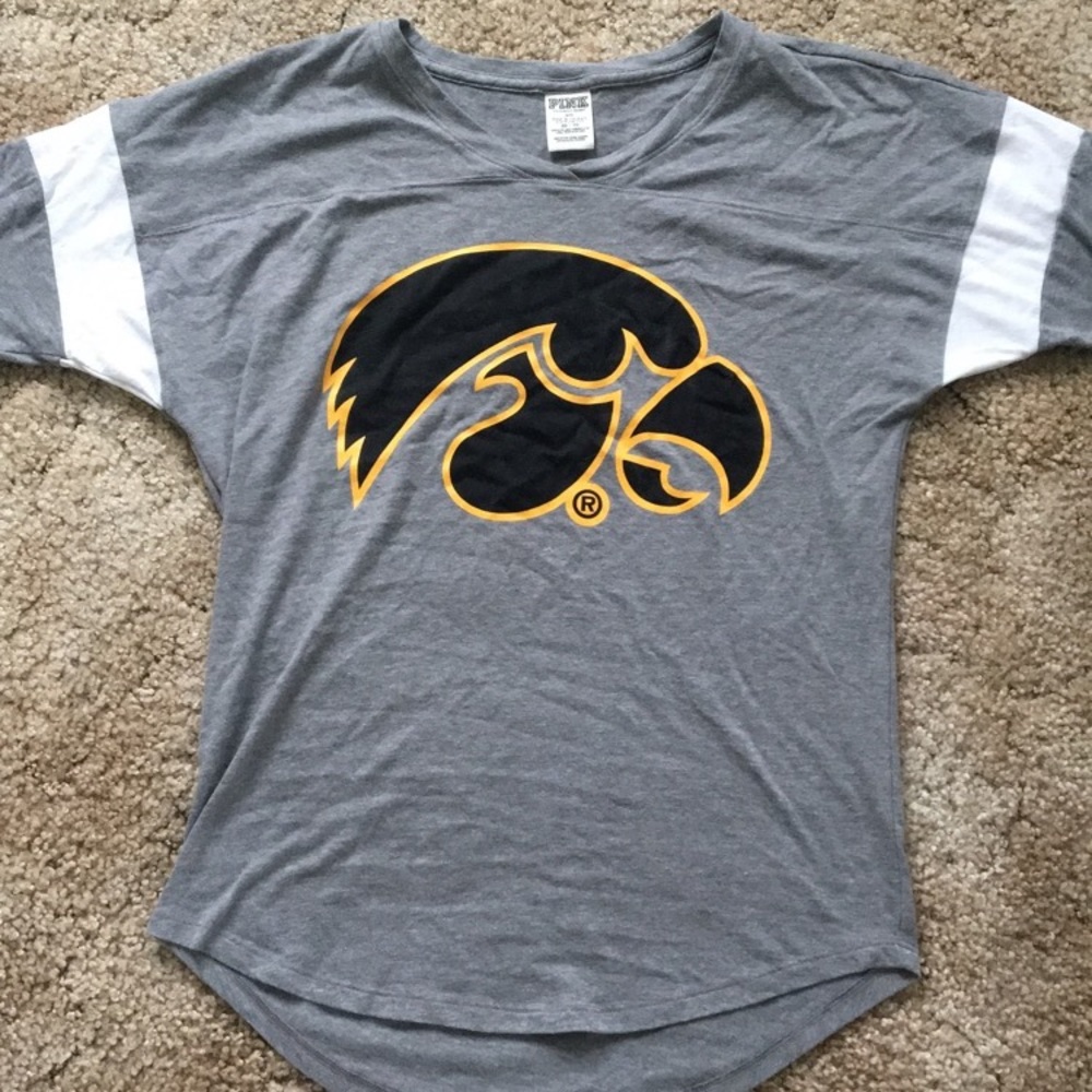 Vidtoria secret PINK v neck t-shirt